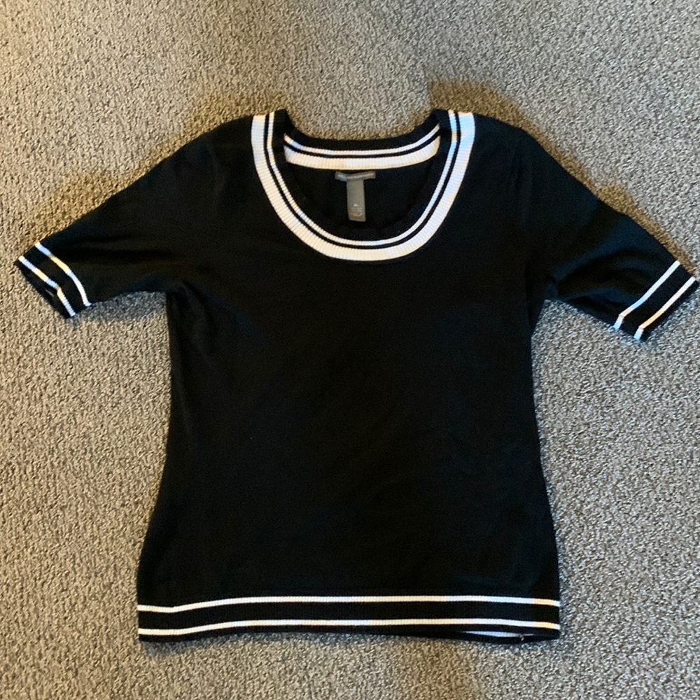 Hilliard & Hanson black w/white trim sweater